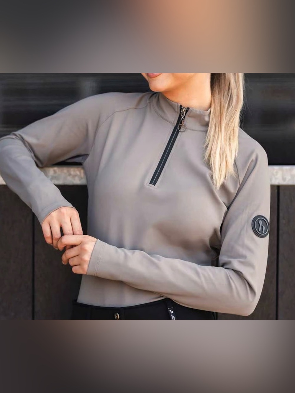 Horze Karla Tech Training Women Half-Zip Active Top/Shirt in color driftwood 14